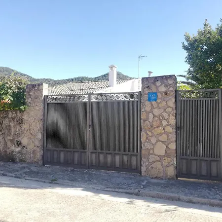 Holiday home Guijarro Con Piscina 