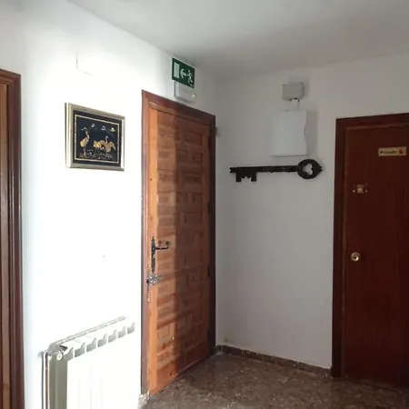Guijarro Con Piscina 