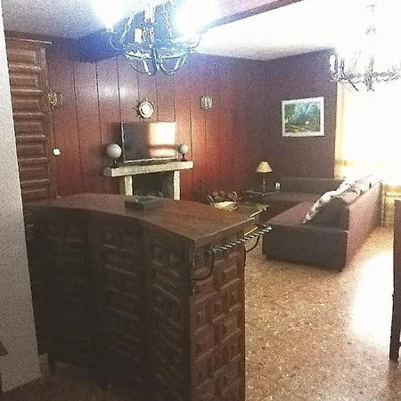 Holiday home Guijarro Con Piscina 