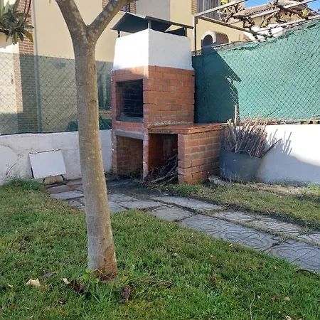 Guijarro Con Piscina 